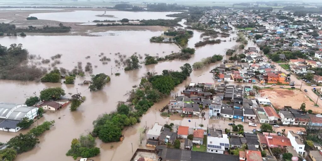 tempestades-colocam-rs-em-alerta-vermelho-para-inundacoes